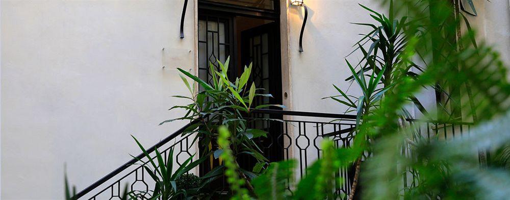 74 Crescenzio House * Rom